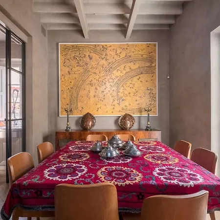 - Piazza Navona Apartment