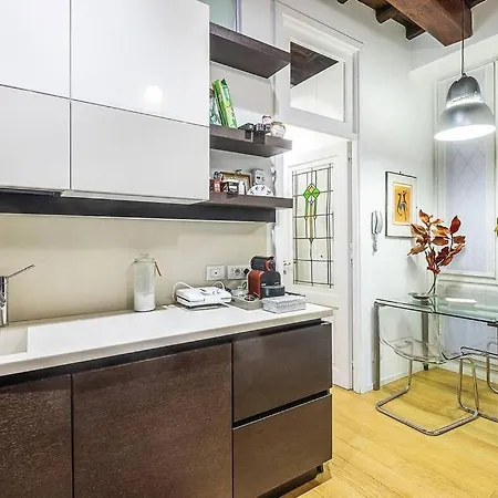 - Piazza Navona Apartment