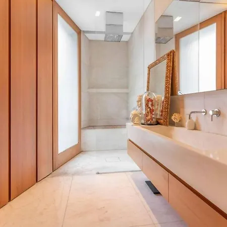 - Piazza Navona Apartment